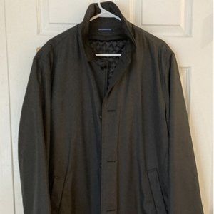 Rain Coat Excellent condition Warm wool-bend lining.